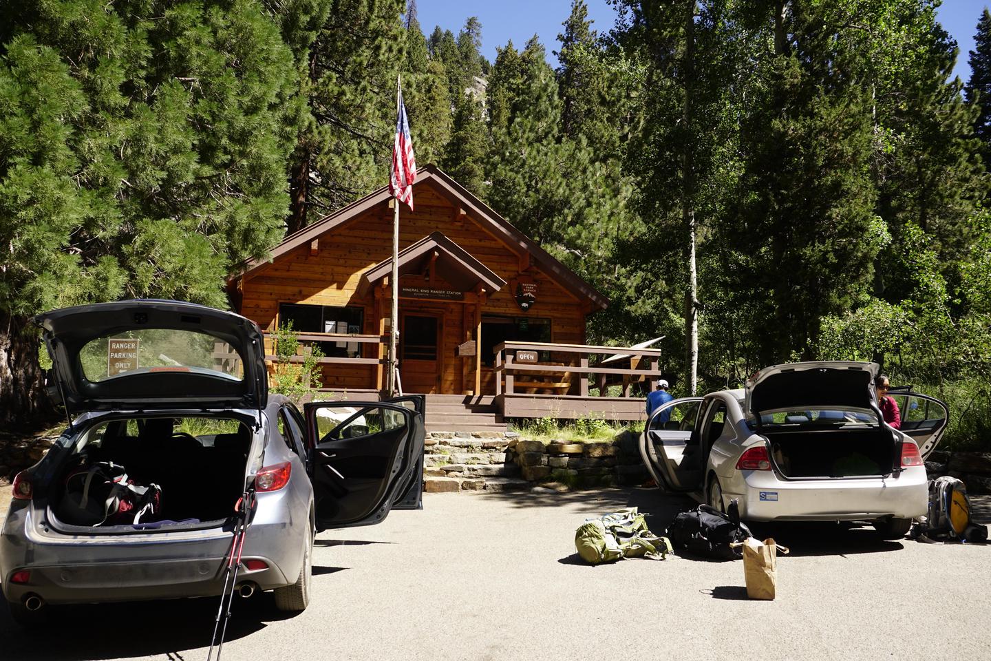Mineral King Ranger StationHikers prepare for their trips in front of the ranger station