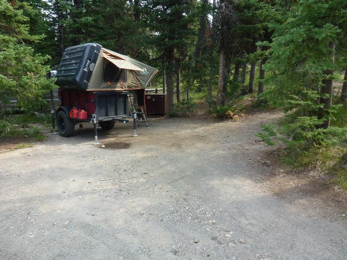 Lewis Lake site 27 parking area with trailer tent.Lewis Lake site 27