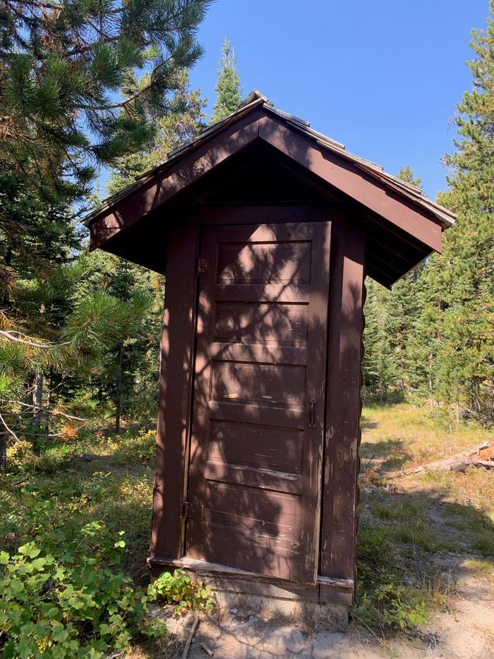 Bishop Mountain Cabin 4outhouse located near the cabin
