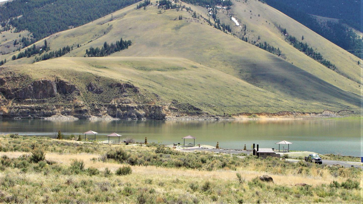 Overview of Mackay Reservoir from the campground.Joe T. Fallini Campground along the banks of Mackay Reservoir. 