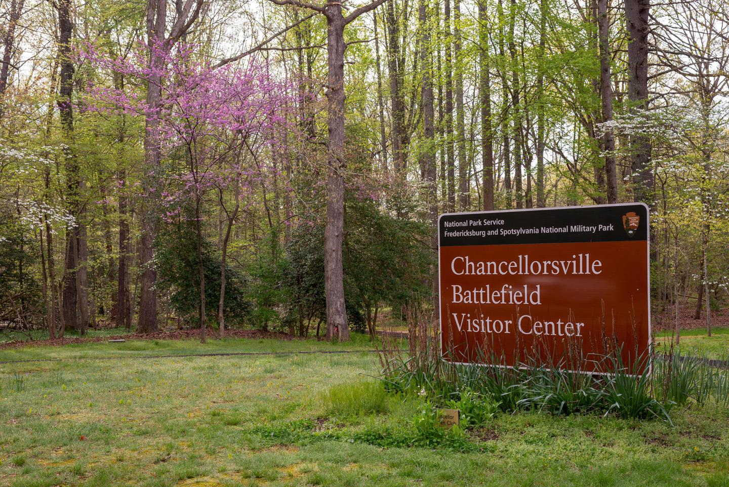 Chancellorsville Battlefield Visitor Center SignThe entrance sign for the Chancellorsville Battlefield Visitor Center welcome visitors from near and far.