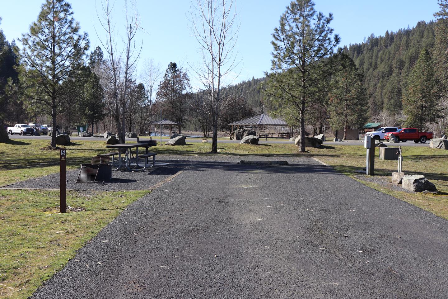 One of the longest RV sites offered at Pink House Recreation Site. Site 5 is one of the longest RV sites offered at Pink House Recreation Site.