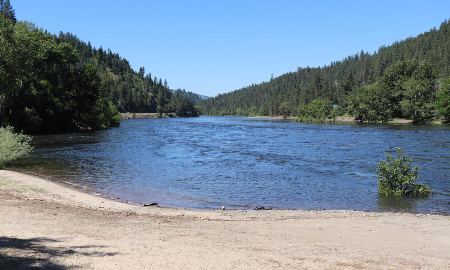 Large sandy beach offered at Pink House Recreation Site.Pink House Recreation Site offers a large sandy beach on the Clearwater River.