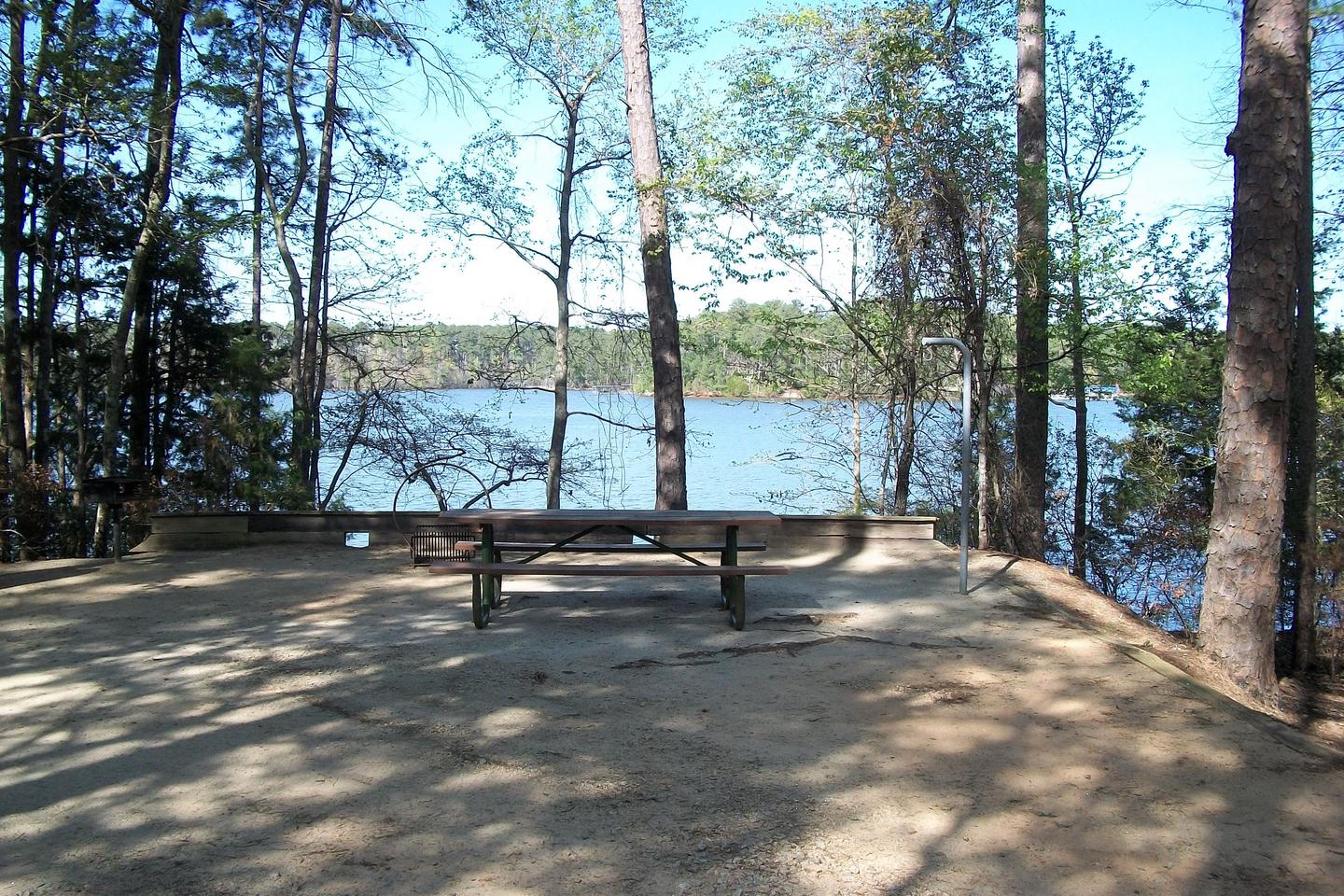 Site 17 - Nice lake view