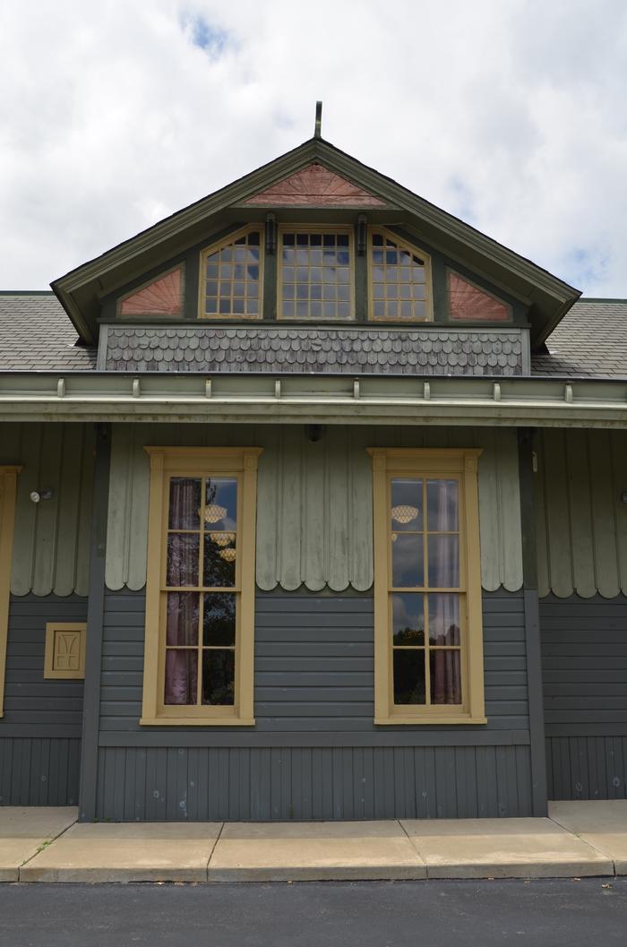 Front facing view of the façade of Gouldsboro StationGouldsboro Station houses a museum and gift shop. The museum is filled with historical items regarding the railroad and the ice harvesting industry; visitors can stop by the gift shop to purchase gifts, photos, and other items.
