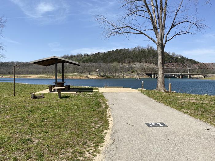 A photo of Site 21 of Loop River Run Park at River Run Park with Picnic Table