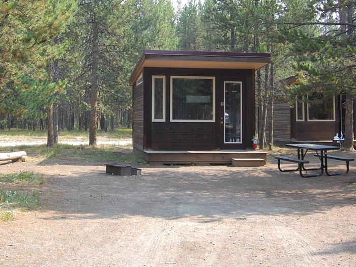 Exterior Camper Cabin 109