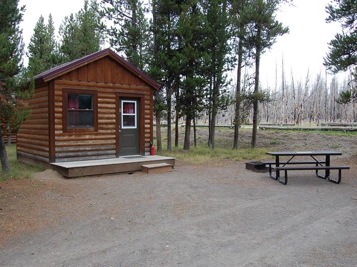 Exterior Camper Cabin 209