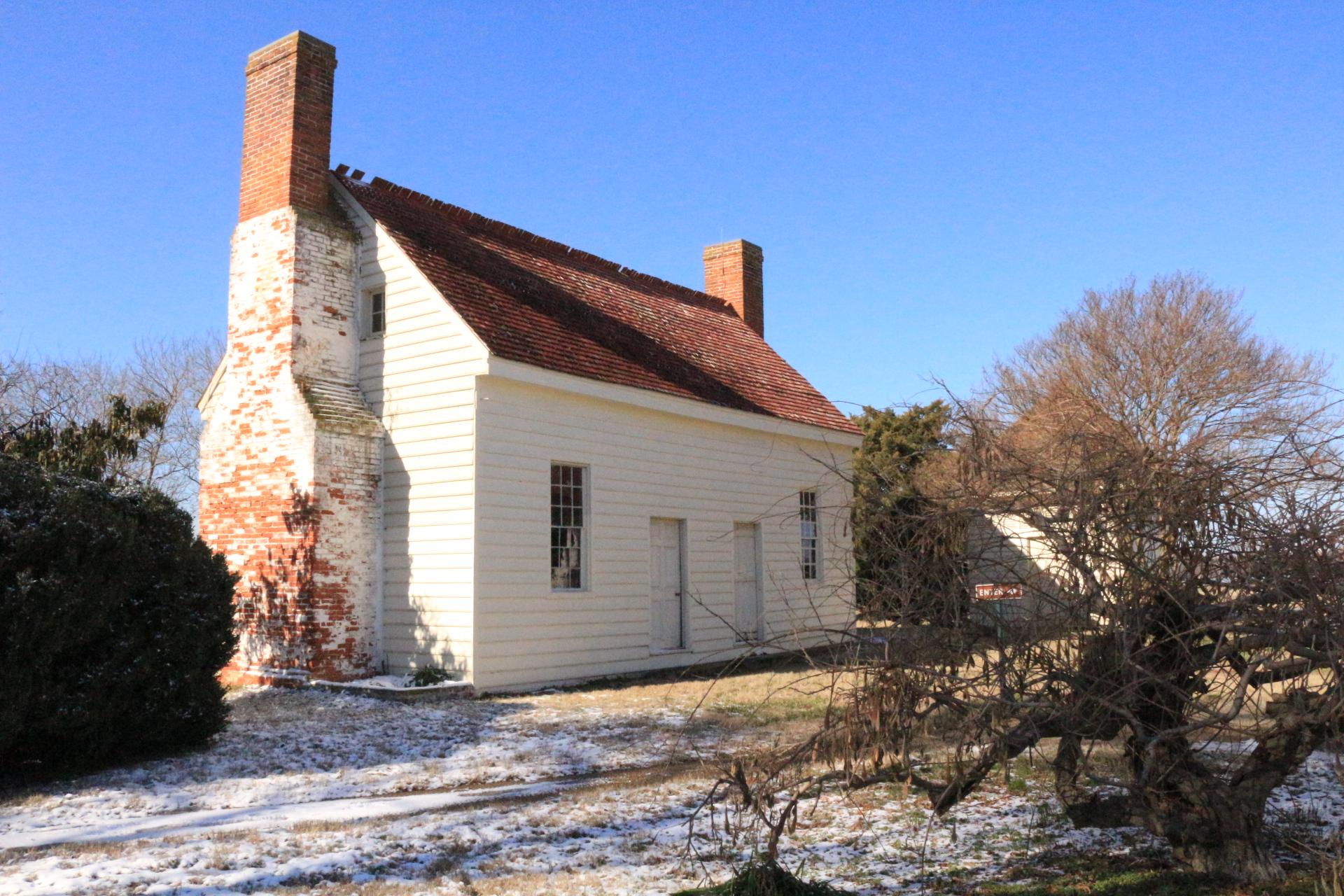 Kitchen and Laundry Building