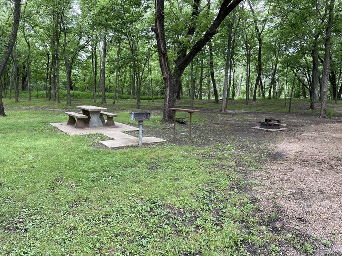 A photo of Site 3 of Loop Main at Sandy Park with Boat Ramp, Picnic Table, Electricity Hookup, Fire Pit, Shade, Tent Pad, Water Hookup