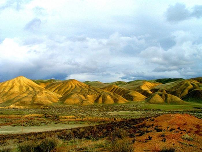 Tumey Hills Landscape