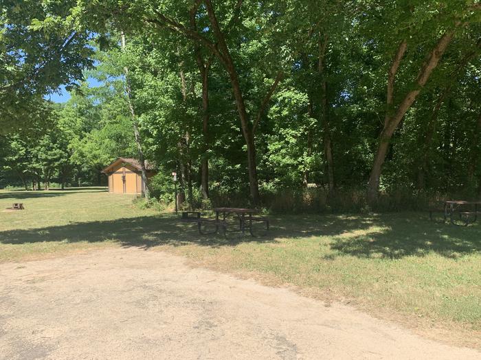 A photo of Site 921 of Loop Loop 900 at ALLEY SPRING with Picnic Table, Tent Pad, Lantern Pole