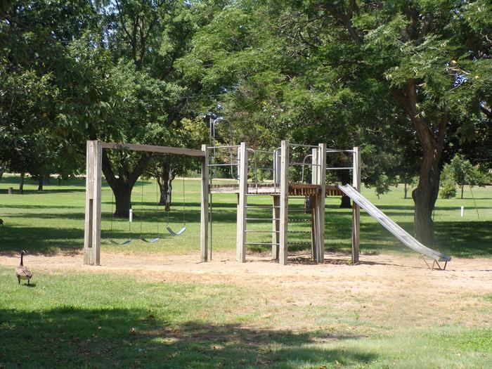 Canning Creek Cove - Day Use : Osage Day Use Shelter Play Area