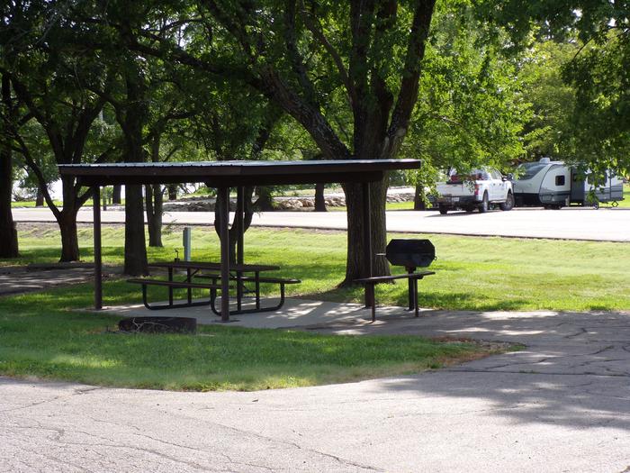 Site 034 of Loop RCOV at RICHEY COVE with Picnic Table