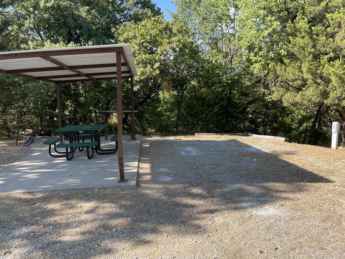 A photo of Site 19 of Loop PBEN at PRESTON BEND with Picnic Table, Electricity Hookup, Fire Pit, Water Hookup