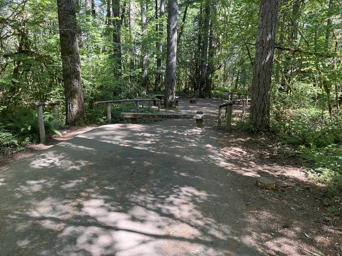 A photo of Site 32 of Loop East at HOOVER CAMPGROUND with Picnic Table