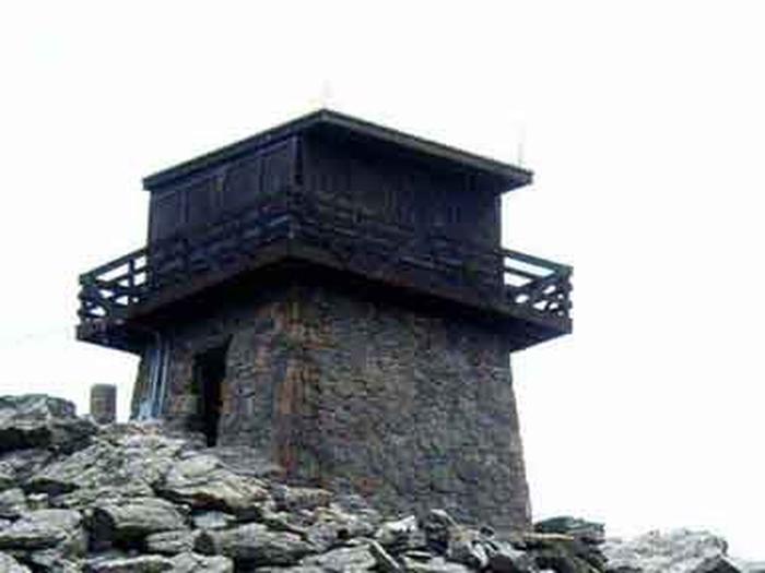 Preview photo of Mestaa’ĖHehe Mountain Fire Lookout