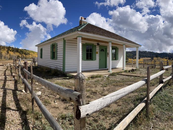 Preview photo of Seely Creek Guard Station