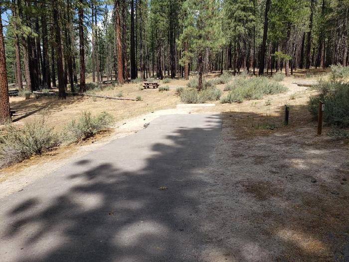 Driveway in good condition suitable for most vehicles.Boulder Creek Site 41 Driveway