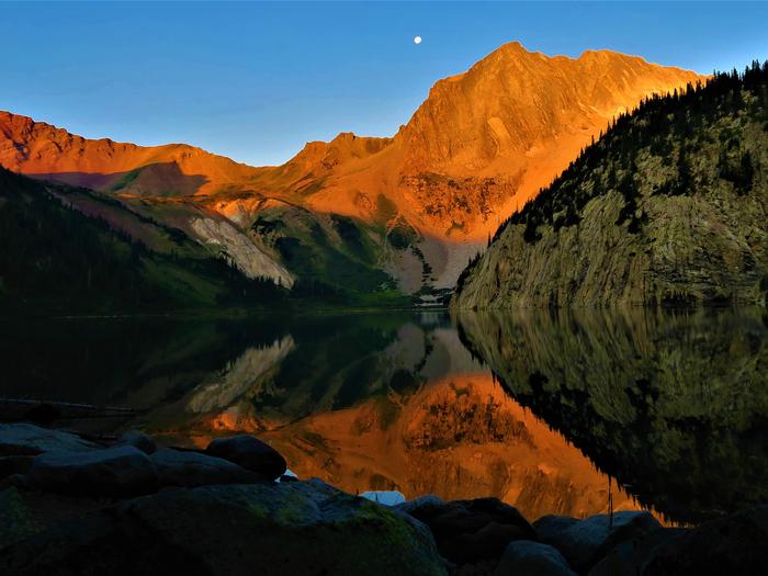Snowmass Lake at Sunrise, Maroon Bells-Snowmass Wilderness