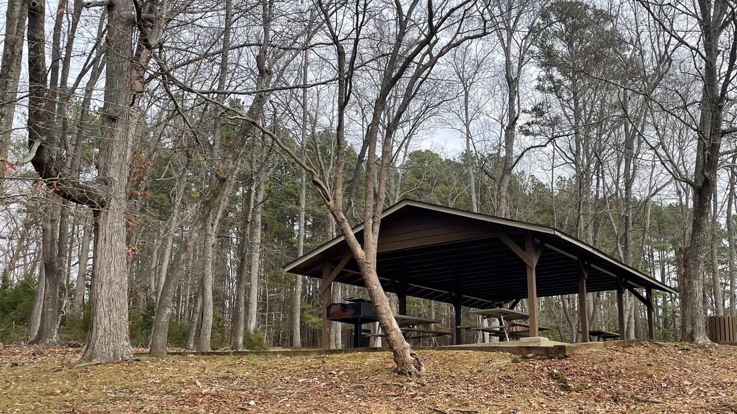 Grassy Creek ShelterWelcome to Grassy Creek! There is a shelter with a large grill and picnic tables. The shelter does not have electricity. There is a boat ramp and a designated swimming area with a life jacket loaner station where you can borrow a life jacket for the day. 