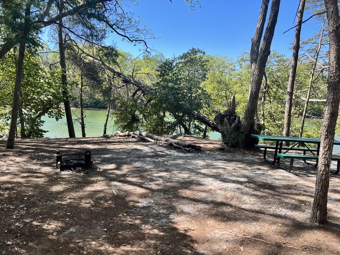 A photo of Site H4 of Loop Hog Point at Pax River Hog Point Campgrounds with WaterfrontA photo of Site H4 at Hog Point at Pax River Hog Point Campgrounds with Waterfront, picnic table and campfire ring