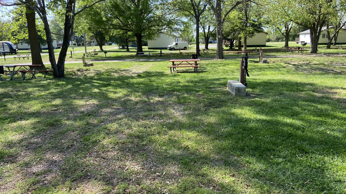 A photo of Site B-37 of Loop B Area at NRC Solomons (Area B) with Fire Pit