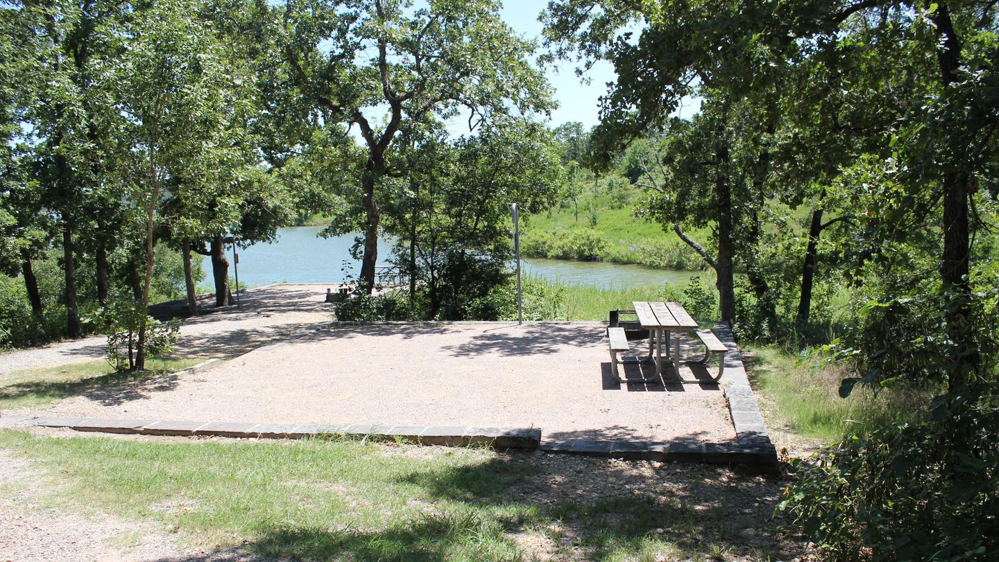 THE POINT CAMPGROUND (OK) CHICKASAW NRAA CAMPSITE AT THE POINT CAMPGROUND (OK) CHICKASAW NRA