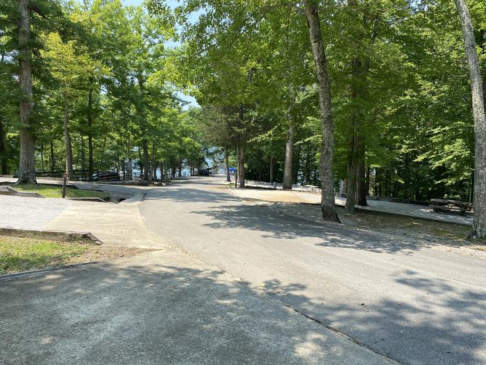 A photo of facility CUMBERLAND POINT CAMPGROUND with Shaded campsites, lake views.