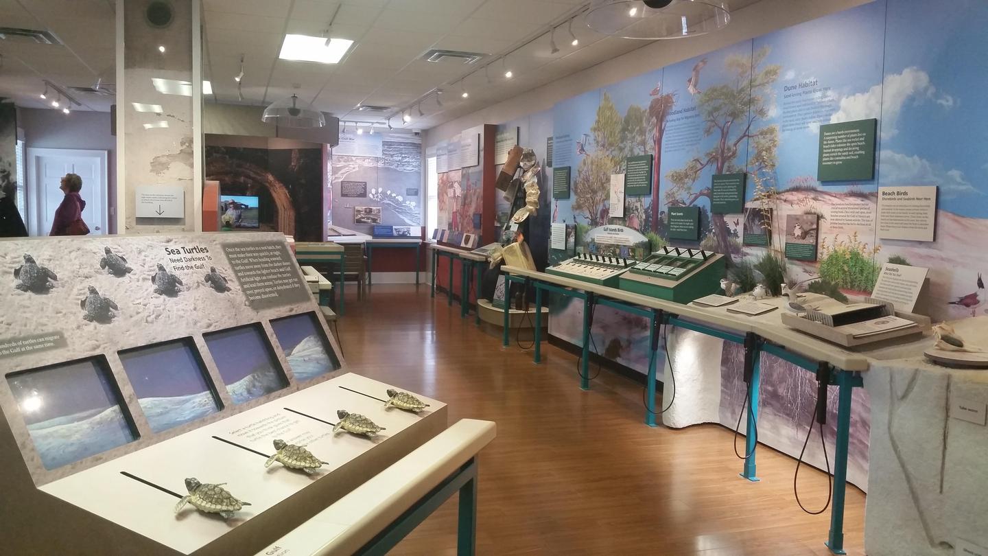 Fort Pickens Visitor CenterVisit the Fort Pickens Visitor Center and learn more about the national seashore's awesome stories and resources.