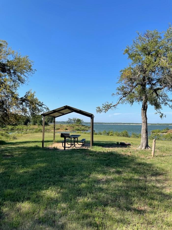 site 25site 25 has a picnic shelter, fire pit, and a stand up grill. 