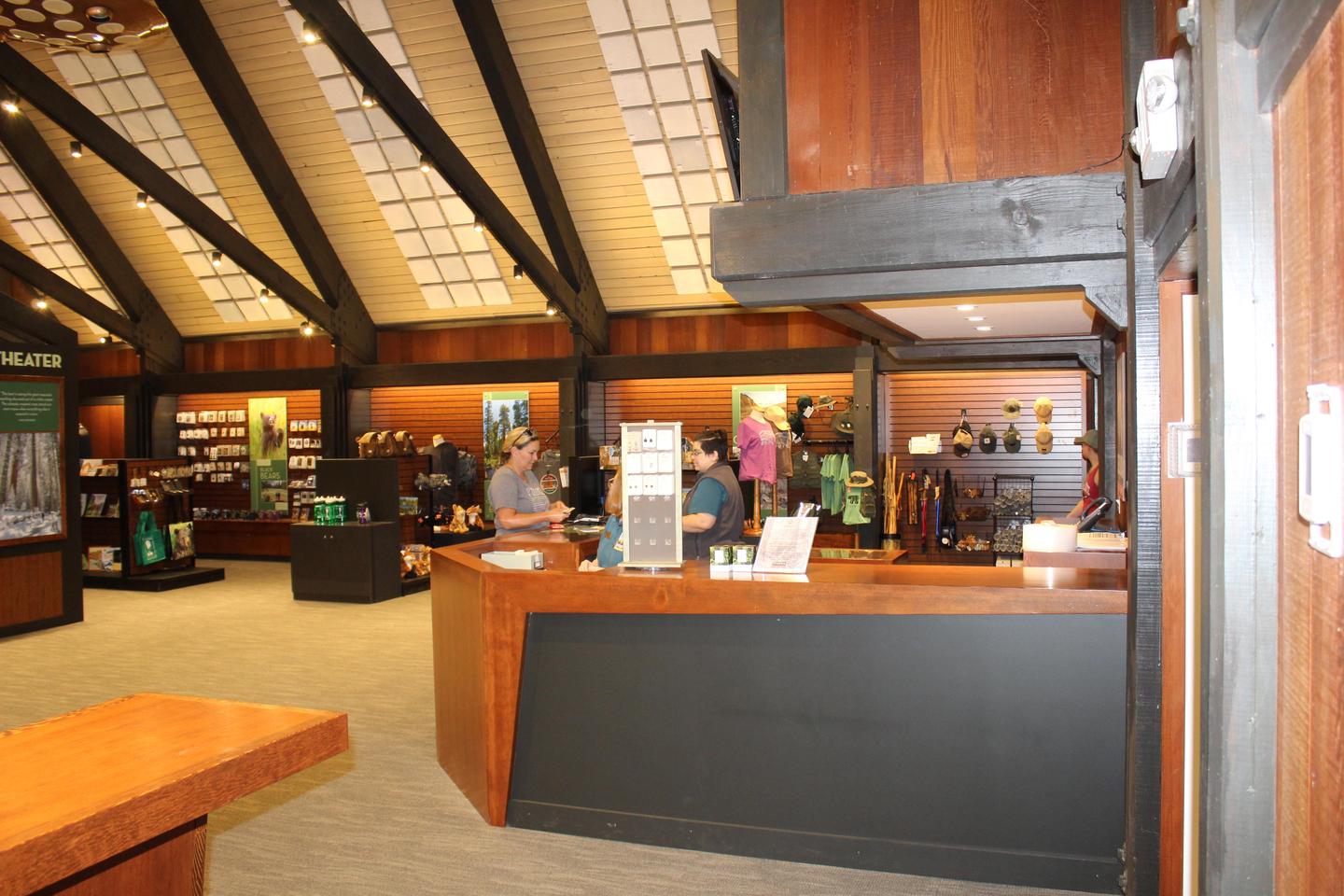 Lodgepole Visitor CenterVisitors to Lodgepole Visitor Center can purchase gifts at the Park Store