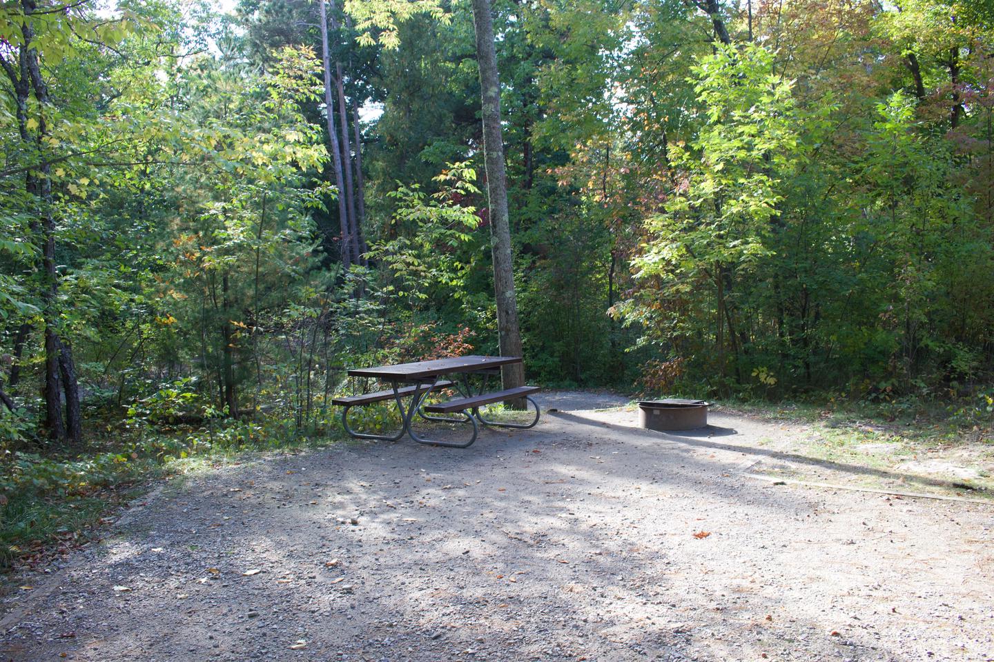 Campsite #72, view from the parking toward the site
