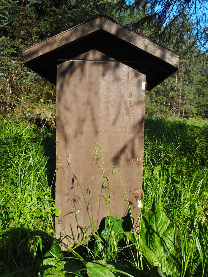 Marten Lake Cabin outhouse