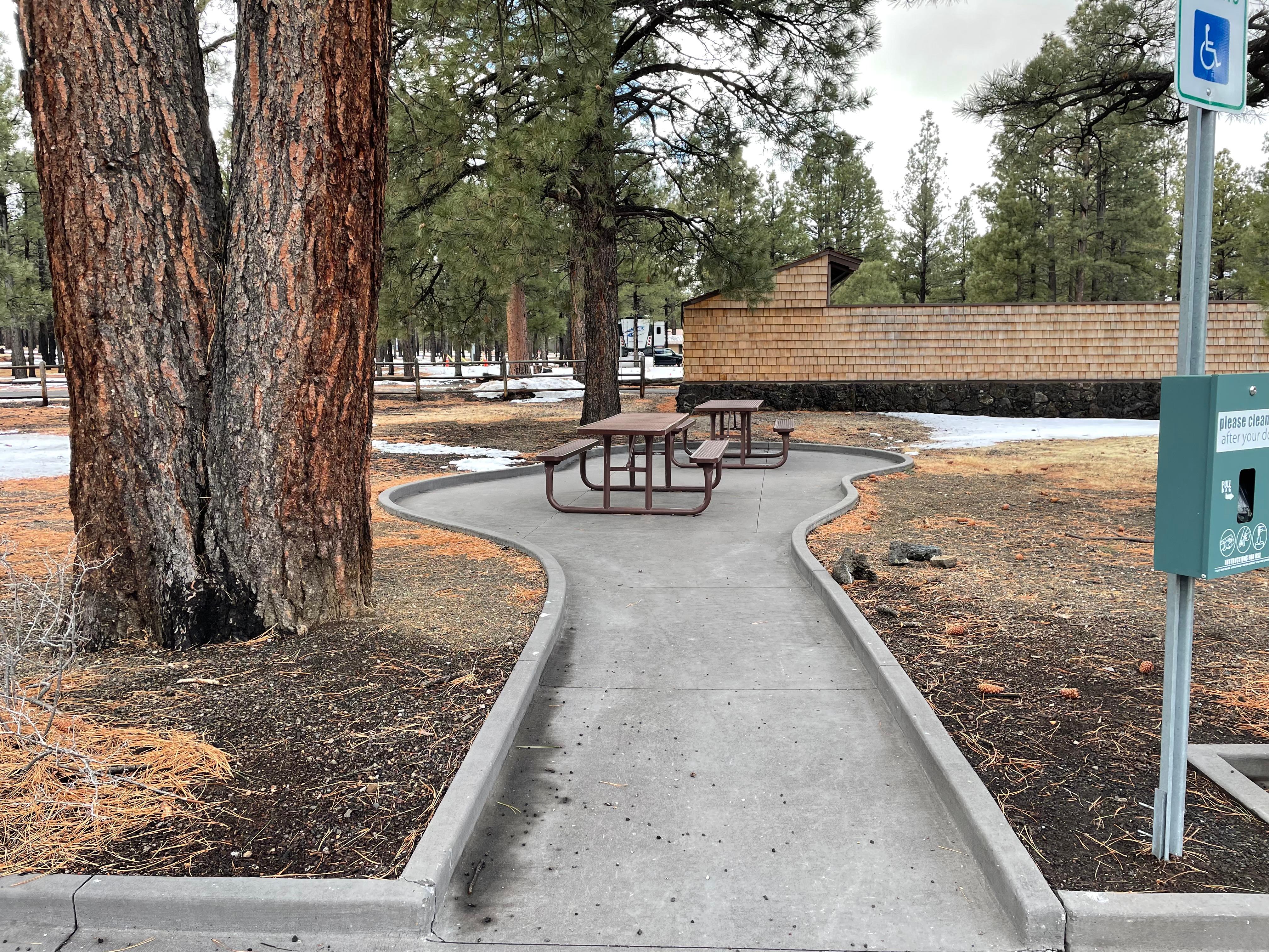 Sunset Crater Volcano Visitor Center Picnic Area