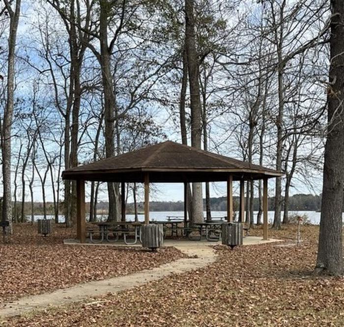 Blue Bluff Picnic Area- Shelter # 3 (Aberdeen Lake) with Picnic Table, Electricity Hookup, Waterfront, Water Hookup