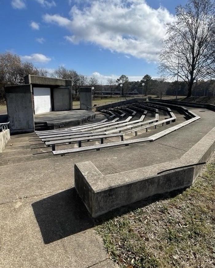 A photo of the Amphitheater at Stennis East Bank Day Use (Columbus Lake). It includes electric outlets. 