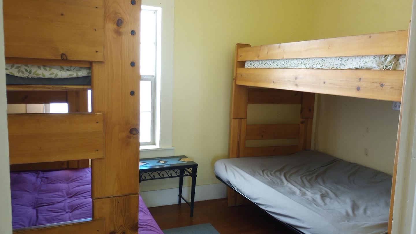 2nd bedroom, has 2 bunk beds with capacity of 6 people totalbedroom 2