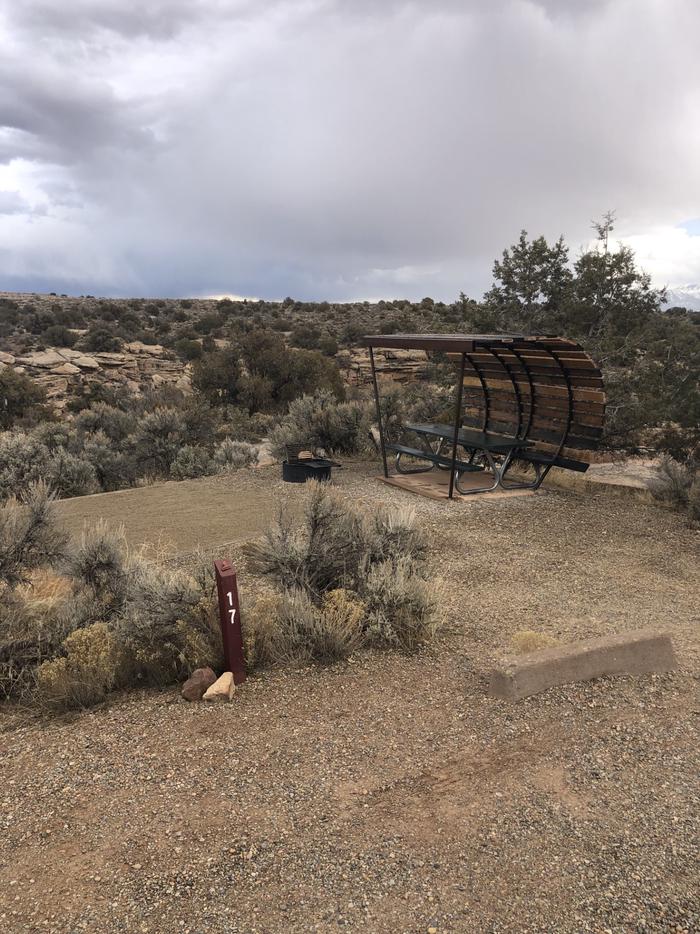 Picnic table at Site 17