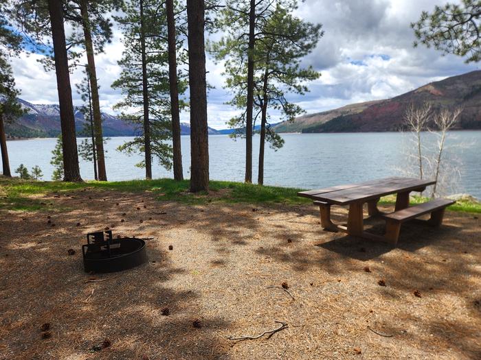 Campsite at Middle Mountain located on lakeA Premium lake-side site with pine trees