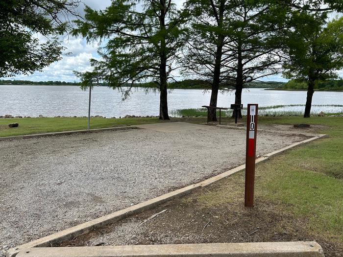 Site 10 is the closest site to the boat rampsite 10 overlooks Heyburn Lake with the convenience of the boat ramp and the bathrooms right next to the site.