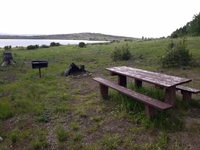 Lake Owen CG site 10 living area