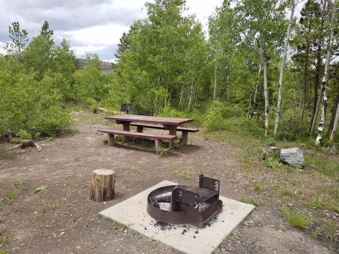 Lake Owen CG site 30 living area