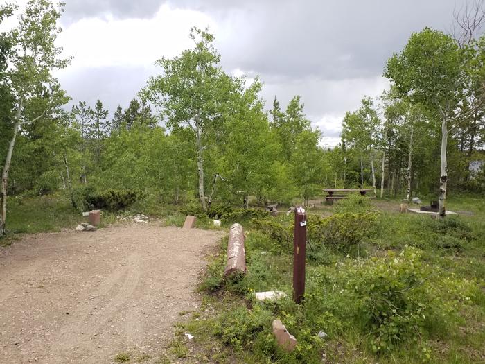 Lake Owen CG site 30 parking