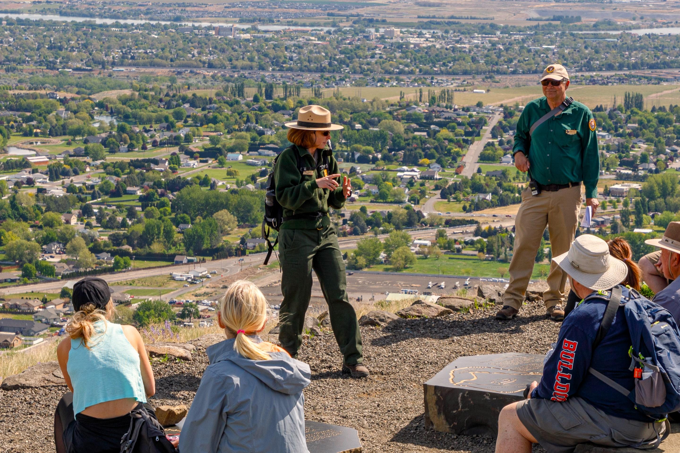 Hanford Hike Through Time