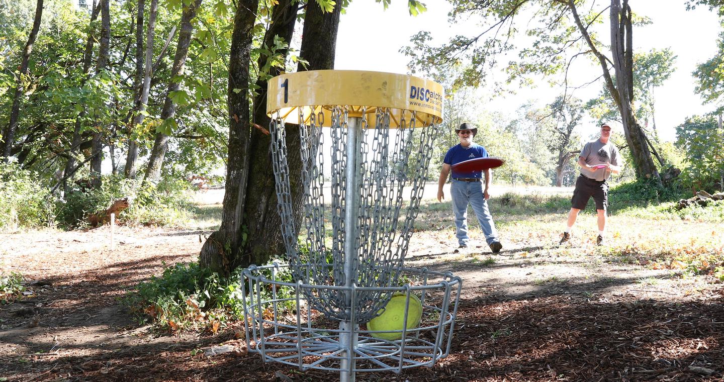 Preview photo of Stewart Pond Disc Golf Course