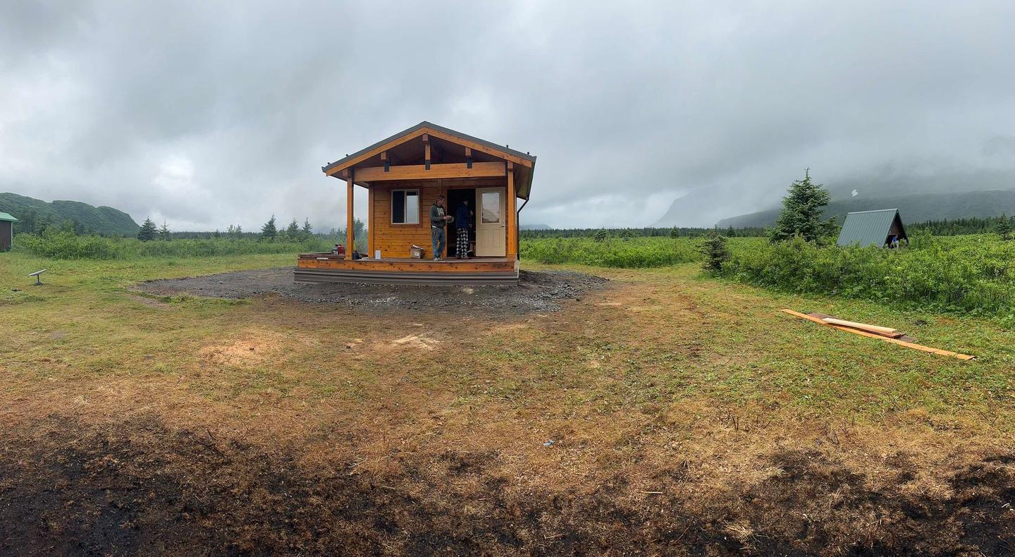 Tanis CabinTanis cabin and view