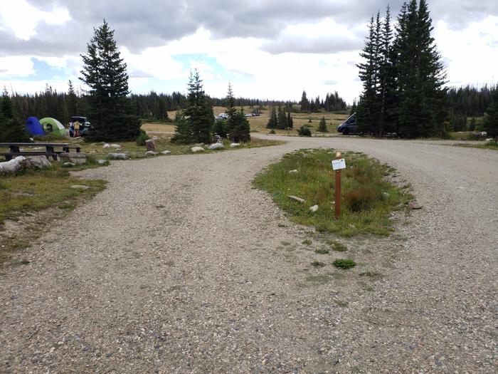 Brooklyn Lake CG site 6 parking