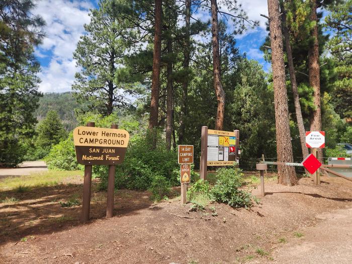 Lower Hermosa sign and information board