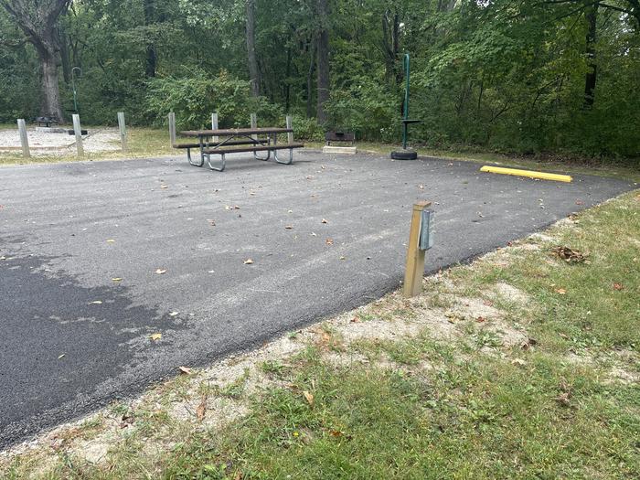 A photo of Site 004 of Loop ALEG at COON CREEK (IL) with Picnic Table, Electricity Hookup, Fire Pit, Lantern Pole